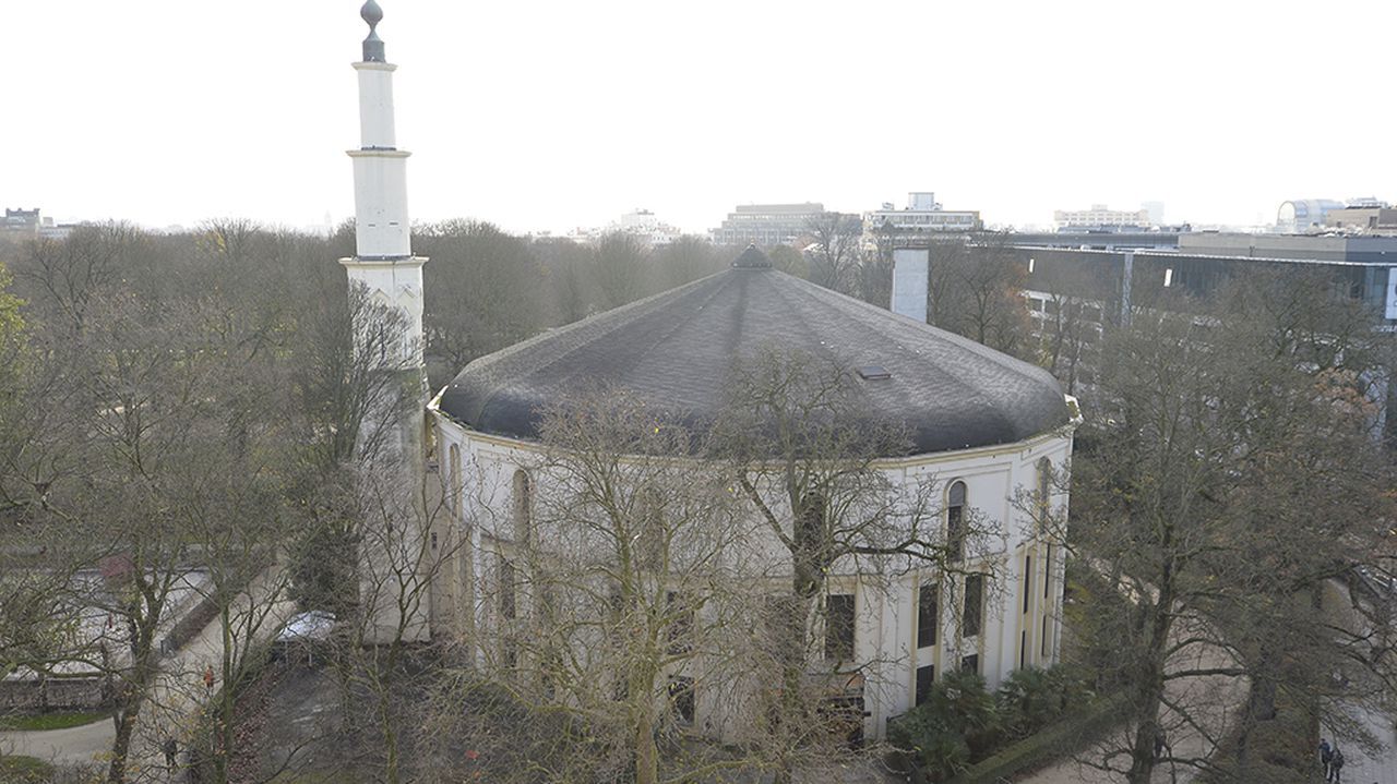 Belgium’s Muslim Executive has harshly renounced claims issued by Justice Minister Vincent Van Quickenborne concerning an out-of-the-blue Moroccan Intelligence infiltration of the Great Mosque in Brussels.