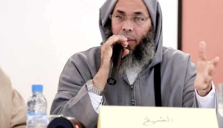 Hassan El Khattab, former Salafist detainee, accuses his old cellmate the Jihadist Mohammed Hajeb of being detrimental to the Salafist detainees matter